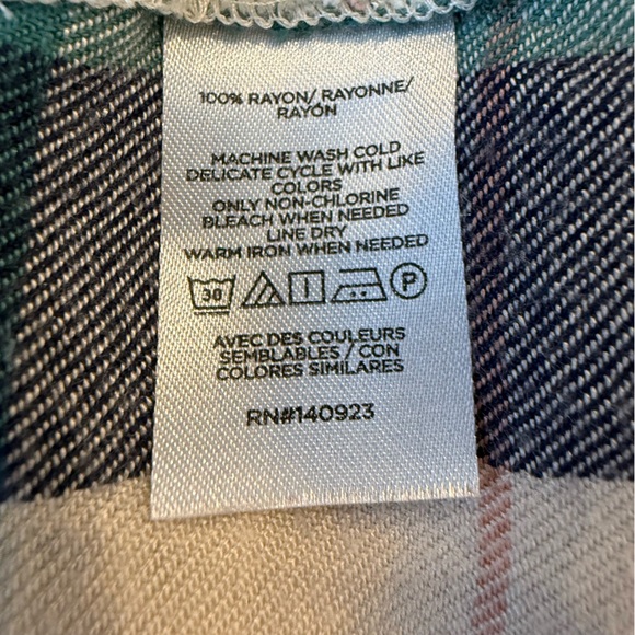 LOFT Green and Blue long sleeves Plaid Shirt/size XXSP - Picture 11 of 11